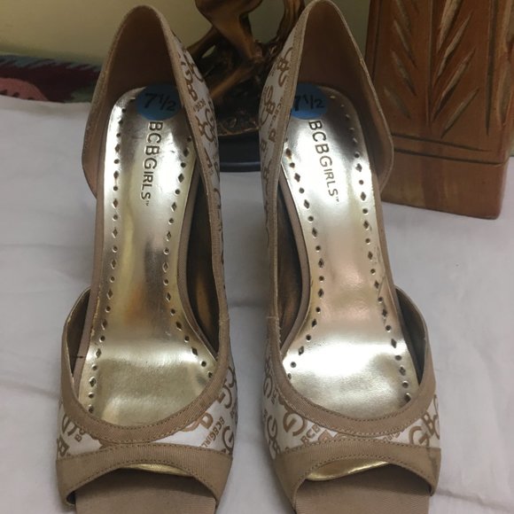 Unused BCBGirls Elani Peep Toe Heels - Picture 3 of 15